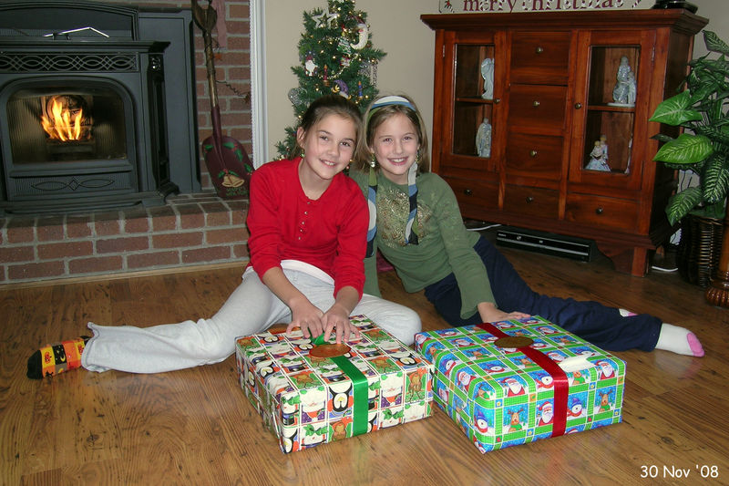 The girls about to open their gifts