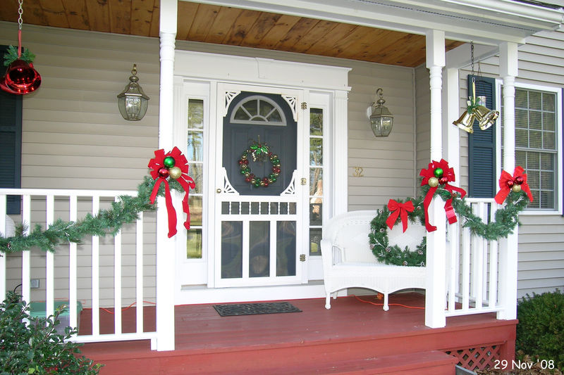 The front porch Christmas decorations