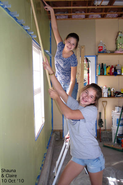 Claire and Shauna painting